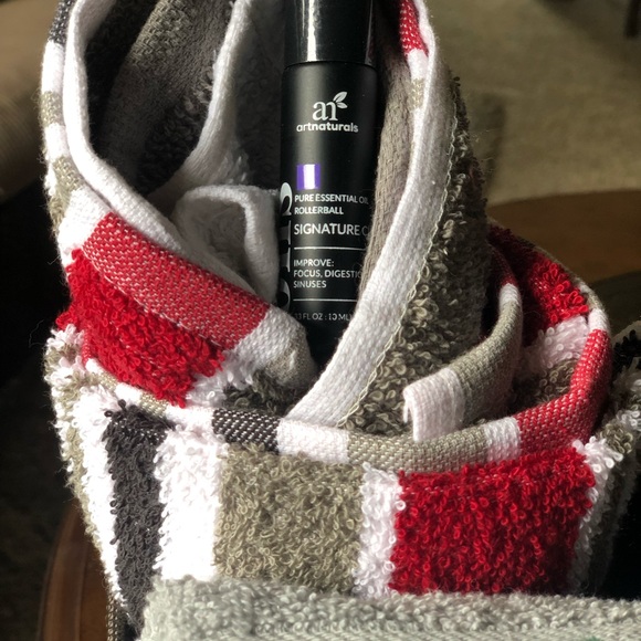 SOLD——Unwind— Essential Love Spell Spa Gift Set - Picture 3 of 8